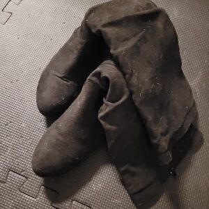 Black Over-the-Knee Boots